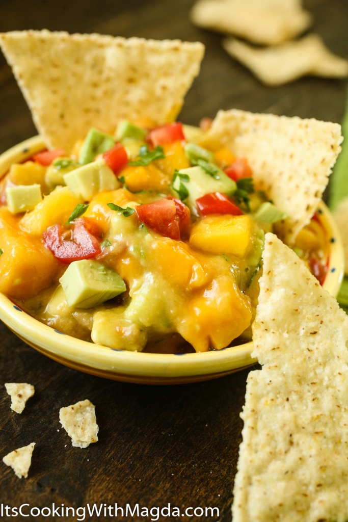 Mango Avocado salsa with jalapeno pepper and chips